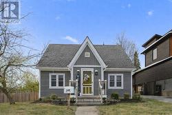 249 GOWRIE STREET N Centre Wellington (Fergus), ON N1M 2H2