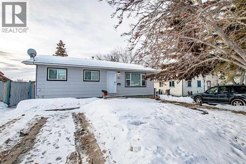 9311 106 Avenue  Grande Prairie, AB T8V 1H6