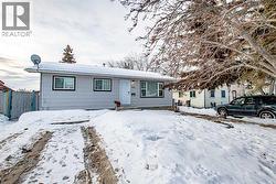 9311 106 Avenue  Grande Prairie, AB T8V 1H6