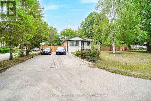 23 HAWMAN AVENUE  King, ON L0G 1N0