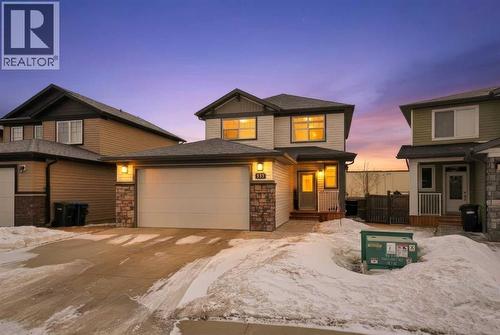 135 Hampton Crescent  Sylvan Lake, AB T4S 0S1