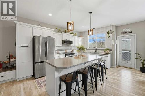 135 Hampton Crescent, Sylvan Lake, AB - Indoor