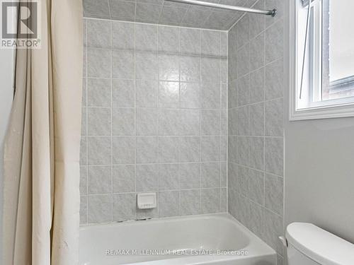 9 Revelstoke Place, Brampton, ON - Indoor Photo Showing Bathroom