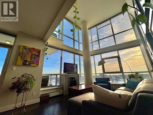 Tremendous visual space - 602, 99 Spruce Place Sw, Calgary, AB - Indoor