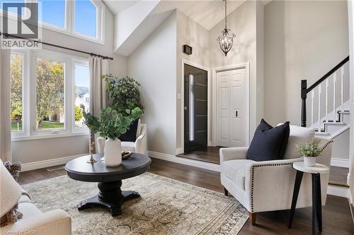 391 Strawberry Crescent, Waterloo, ON - Indoor Photo Showing Living Room