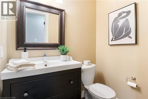 391 Strawberry Crescent, Waterloo, ON - Indoor Photo Showing Bathroom