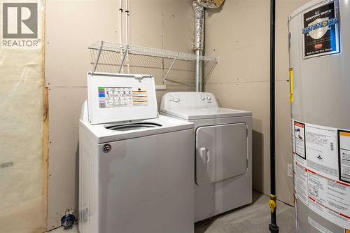 44 Howse Drive Ne, Calgary, AB - Indoor Photo Showing Laundry Room