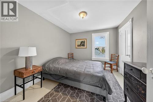 1631 River Road, Cayuga, ON - Indoor Photo Showing Bedroom