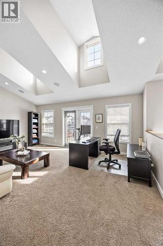 202 Royal Oak Heath Nw, Calgary, AB - Indoor