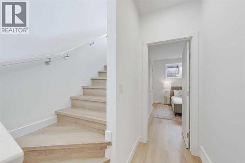 2, 828 8 Avenue Ne, Calgary, AB - Indoor Photo Showing Other Room