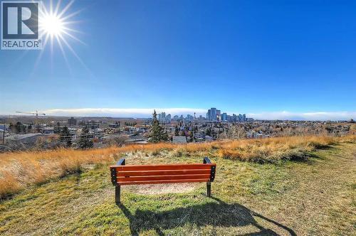 2, 828 8 Avenue Ne, Calgary, AB - Outdoor With View