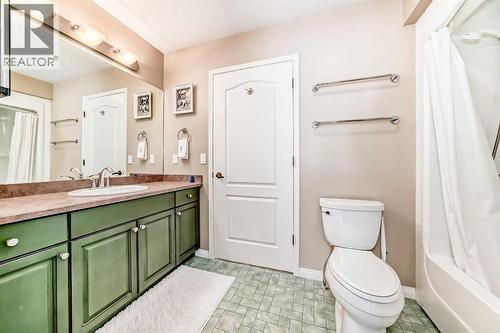 417 Hope Bay, Rural Rocky View County, AB - Indoor Photo Showing Bathroom