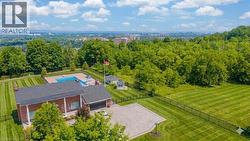 10 AZALEA Court  Stoney Creek, ON L8J 1K4