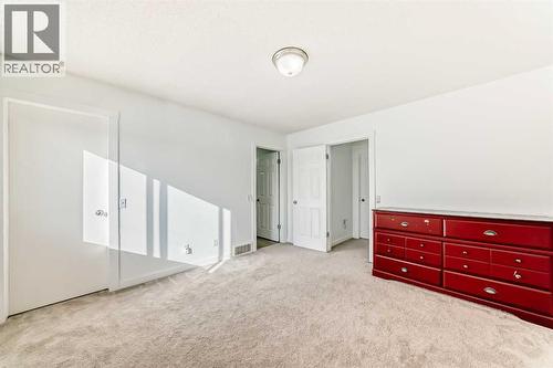 294 Elgin View Se, Calgary, AB - Indoor Photo Showing Other Room