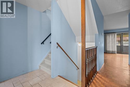 220 Prior Road S Unit# 14, Kelowna, BC - Indoor Photo Showing Other Room