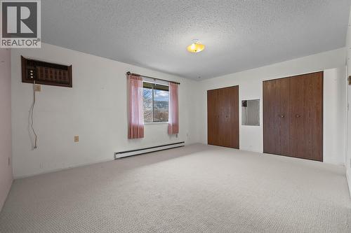 220 Prior Road S Unit# 14, Kelowna, BC - Indoor Photo Showing Other Room