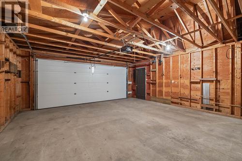 220 Prior Road S Unit# 14, Kelowna, BC - Indoor Photo Showing Garage