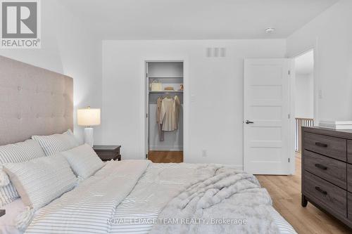 714 Tailslide Private, Ottawa, ON - Indoor Photo Showing Bedroom
