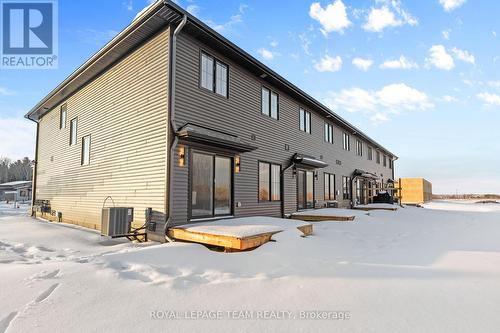 714 Tailslide Private, Ottawa, ON - Outdoor