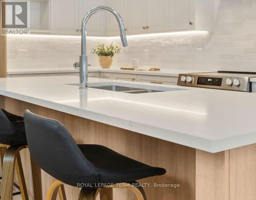 714 Tailslide Private, Ottawa, ON - Indoor Photo Showing Kitchen With Double Sink