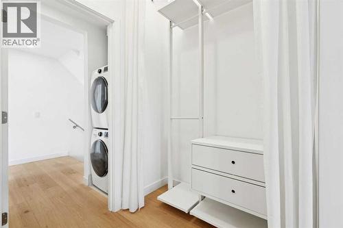 205, 116 7A Street Ne, Calgary, AB - Indoor Photo Showing Laundry Room