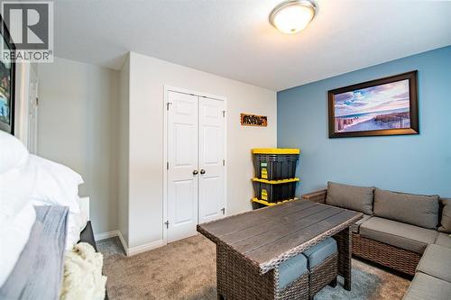 82 Westglen Boulevard, Blackfalds, AB - Indoor Photo Showing Bedroom
