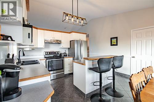 82 Westglen Boulevard, Blackfalds, AB - Indoor Photo Showing Kitchen With Stainless Steel Kitchen With Double Sink