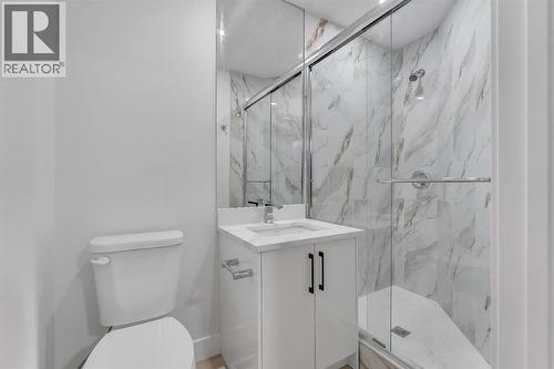52 Saddlecreek Terrace Ne, Calgary, AB - Indoor Photo Showing Bathroom