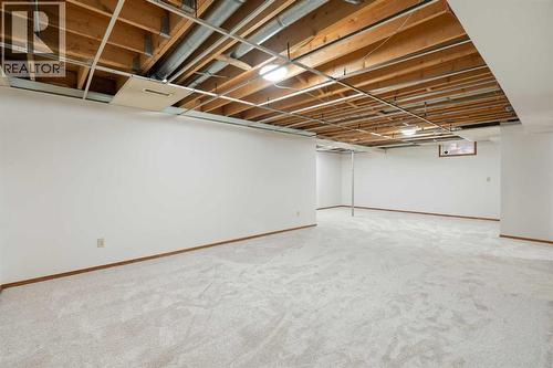 987 Berkley Drive Nw, Calgary, AB - Indoor Photo Showing Basement