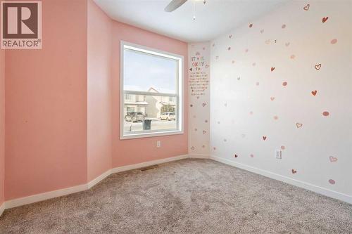 1005 Eagleview Place Nw, High River, AB - Indoor Photo Showing Other Room