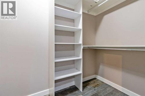 1005 Eagleview Place Nw, High River, AB - Indoor With Storage