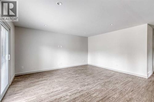 632 Cantrell Drive Sw, Calgary, AB - Indoor Photo Showing Other Room