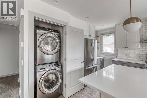 632 Cantrell Drive Sw, Calgary, AB - Indoor Photo Showing Laundry Room