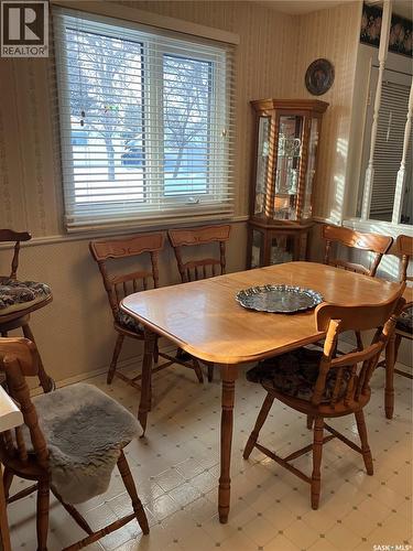 402 3Rd Street Nw, Ituna, SK 