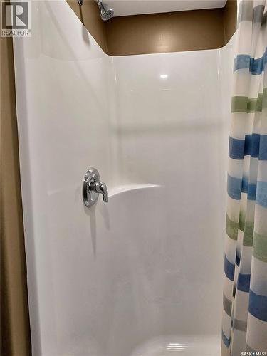 202 2Nd Street E, Saskatoon, SK - Indoor Photo Showing Bathroom