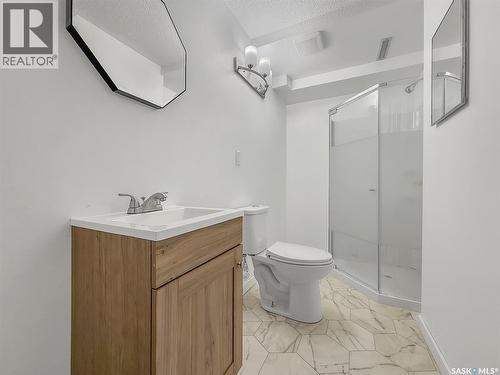 1110 Bothwell Drive, Swift Current, SK - Indoor Photo Showing Bathroom
