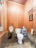 Garage 2-piece bathroom - 