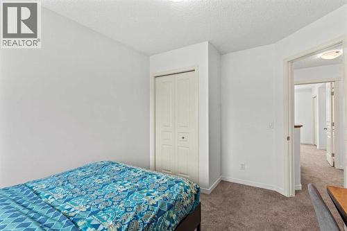 333 Mahogany Boulevard Se, Calgary, AB - Indoor Photo Showing Bedroom