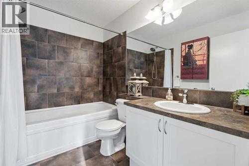 En suite primary bedroom - 139 Auburn Bay Heights Se, Calgary, AB 