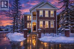 12, 10 St Julien Drive SW  Calgary, AB T2T 6E2