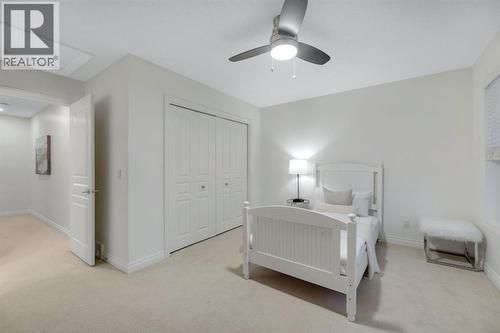 12, 10 St Julien Drive Sw, Calgary, AB - Indoor Photo Showing Bedroom