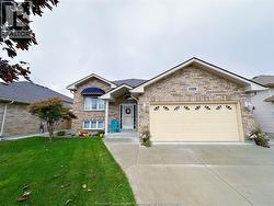 1129 CLOVER AVENUE Unit# UPPER  Windsor, ON N8P 1V8