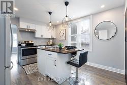 Bright & Cheerful Kitchen - 