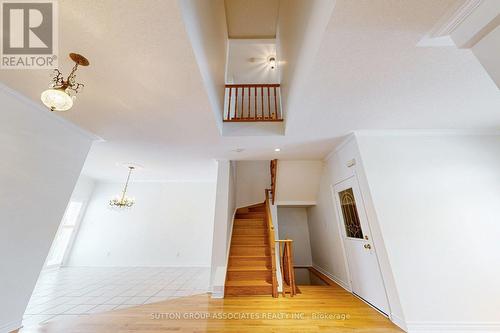 31 Pairash Avenue, Richmond Hill, ON - Indoor Photo Showing Other Room
