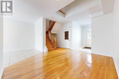 31 Pairash Avenue, Richmond Hill, ON - Indoor Photo Showing Other Room