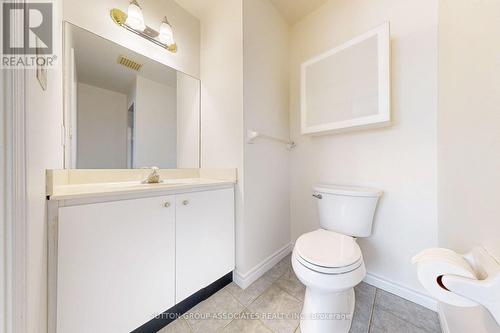 31 Pairash Avenue, Richmond Hill, ON - Indoor Photo Showing Bathroom