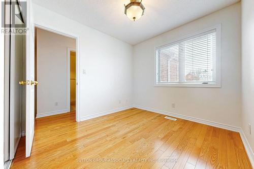 31 Pairash Avenue, Richmond Hill, ON - Indoor Photo Showing Other Room