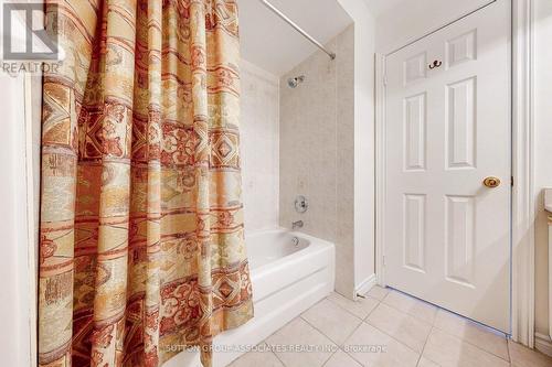 31 Pairash Avenue, Richmond Hill, ON - Indoor Photo Showing Bathroom