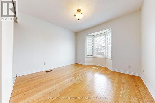 31 Pairash Avenue, Richmond Hill, ON - Indoor Photo Showing Other Room