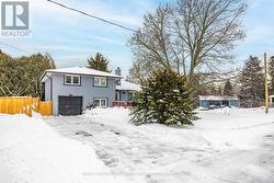 248 WALES CRESCENT  Oakville, ON L6L 3X7